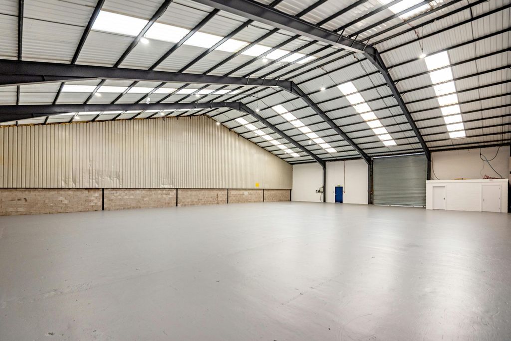 Property photo 3 of 5 Unit 1D Knowsley Point Compressed (8 Of 52).Jpg
