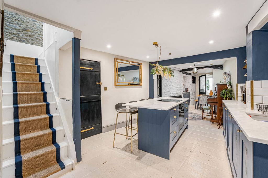 Property photo 1 of 14 Kitchen