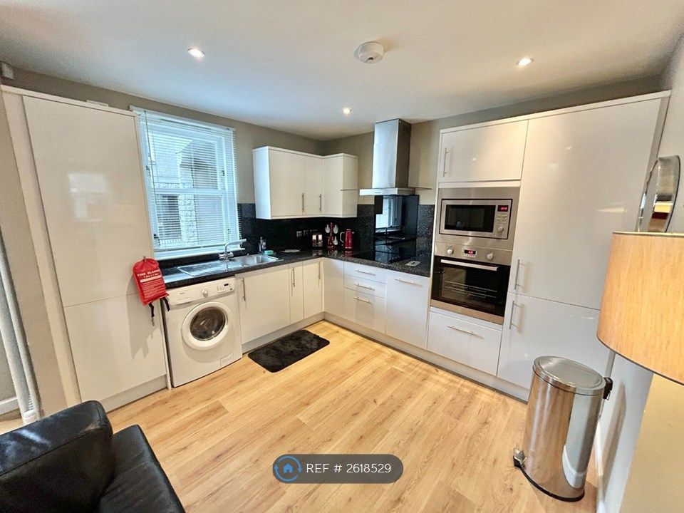 Property photo 2 of 9