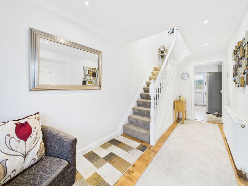 Property photo 3 of 25 Hallway