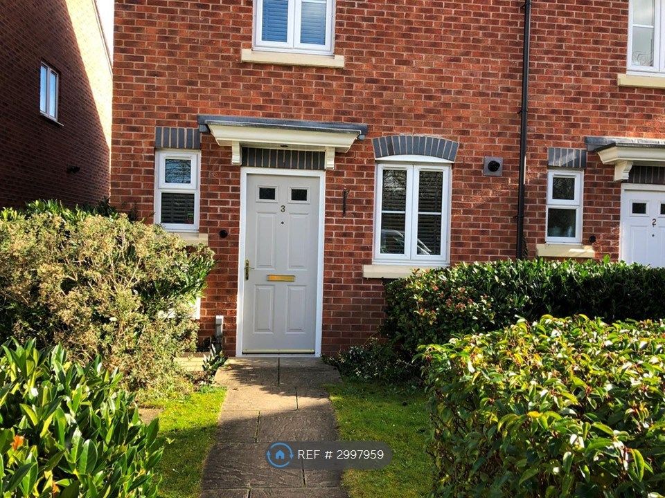 Property photo 1 of 16 Front Garden