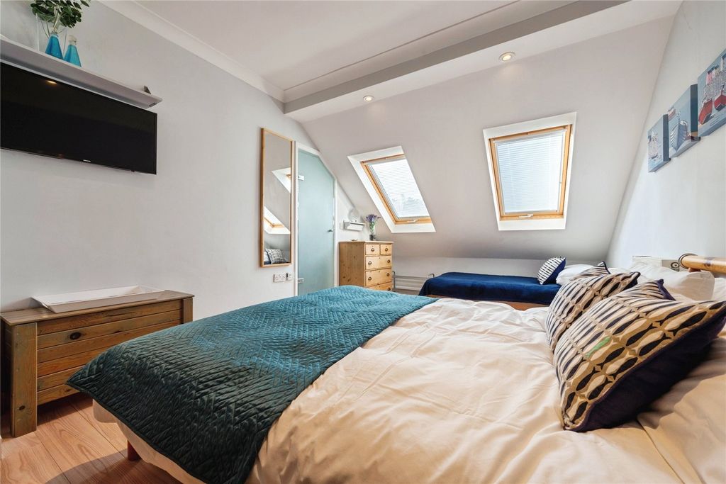 Additional image 21 of 5 bed semi-detached house for saleTreverbyn Road, Padstow, Cornwall PL28
