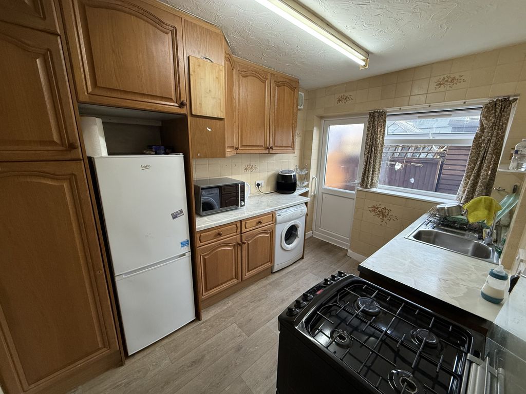 Property photo 3 of 9 Gallery