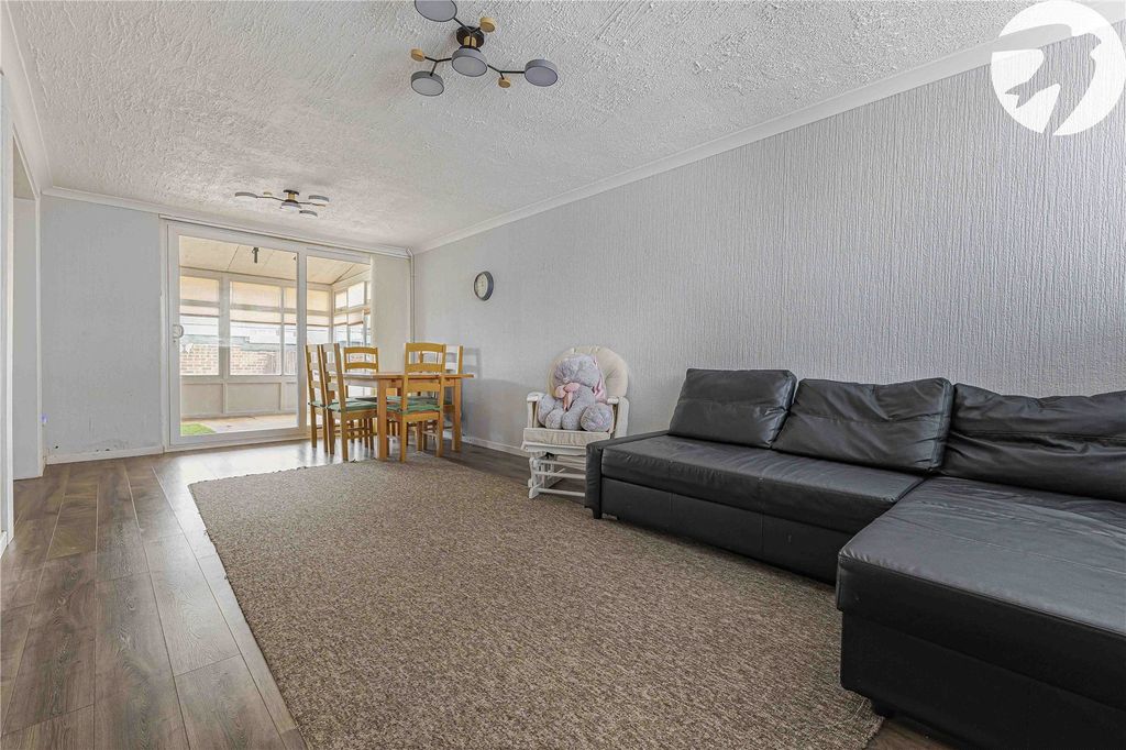 Property photo 3 of 15 Picture No. 13