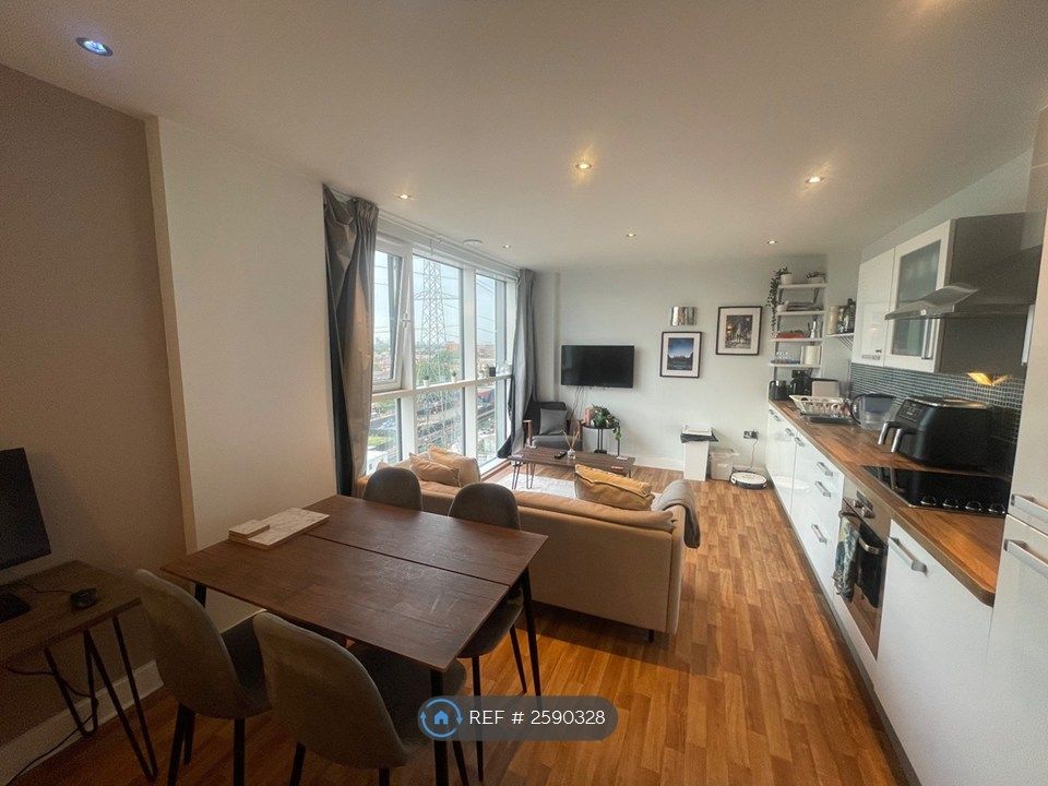 Property photo 2 of 9