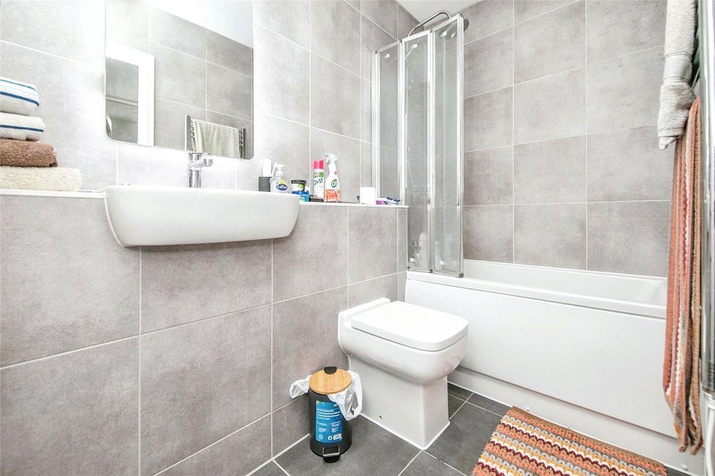 Property photo 3 of 12 Picture No. 02