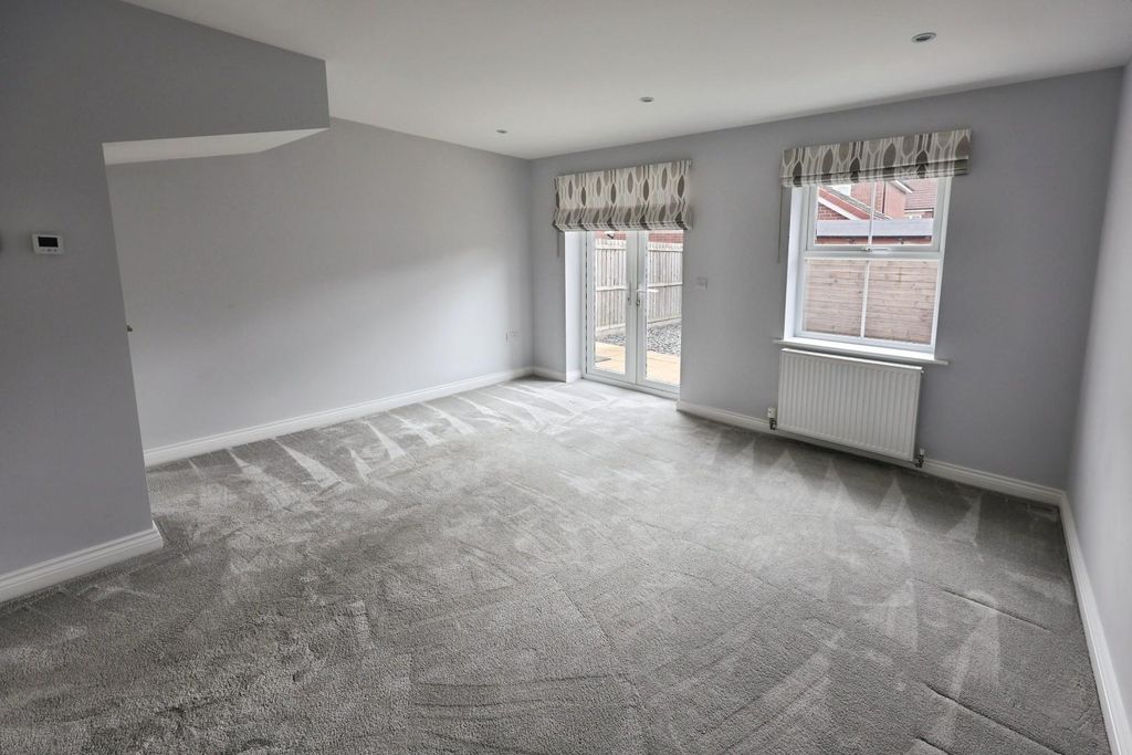 Property photo 3 of 15 33E9d18F-Pk7A1334.Jpg
