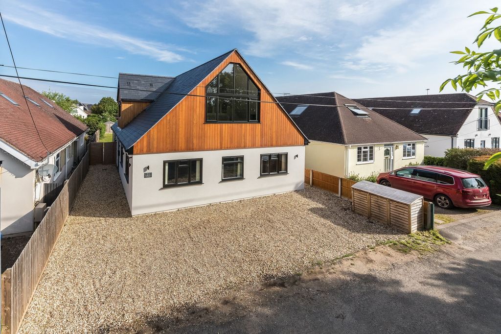 Property photo 1 of 32