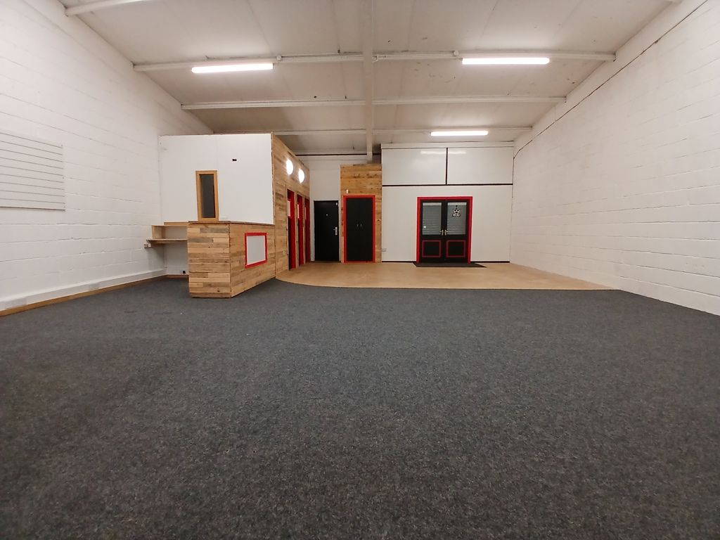 Property photo 2 of 7 Photo 11