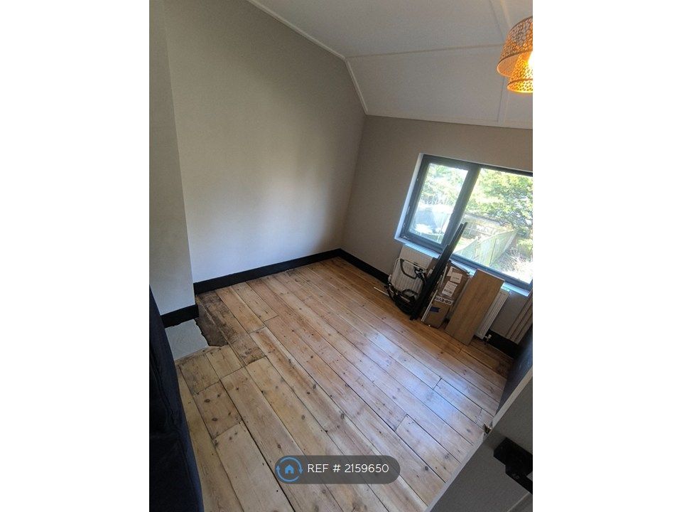 Property photo 1 of 2