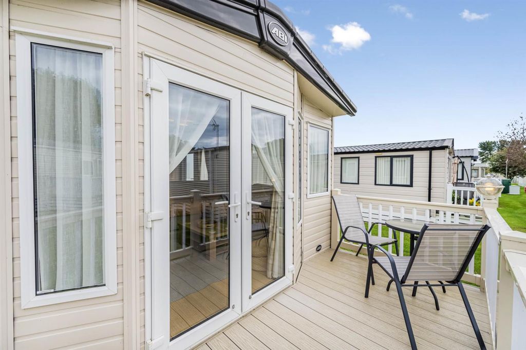 Property photo 3 of 21 594-3.Jpg
