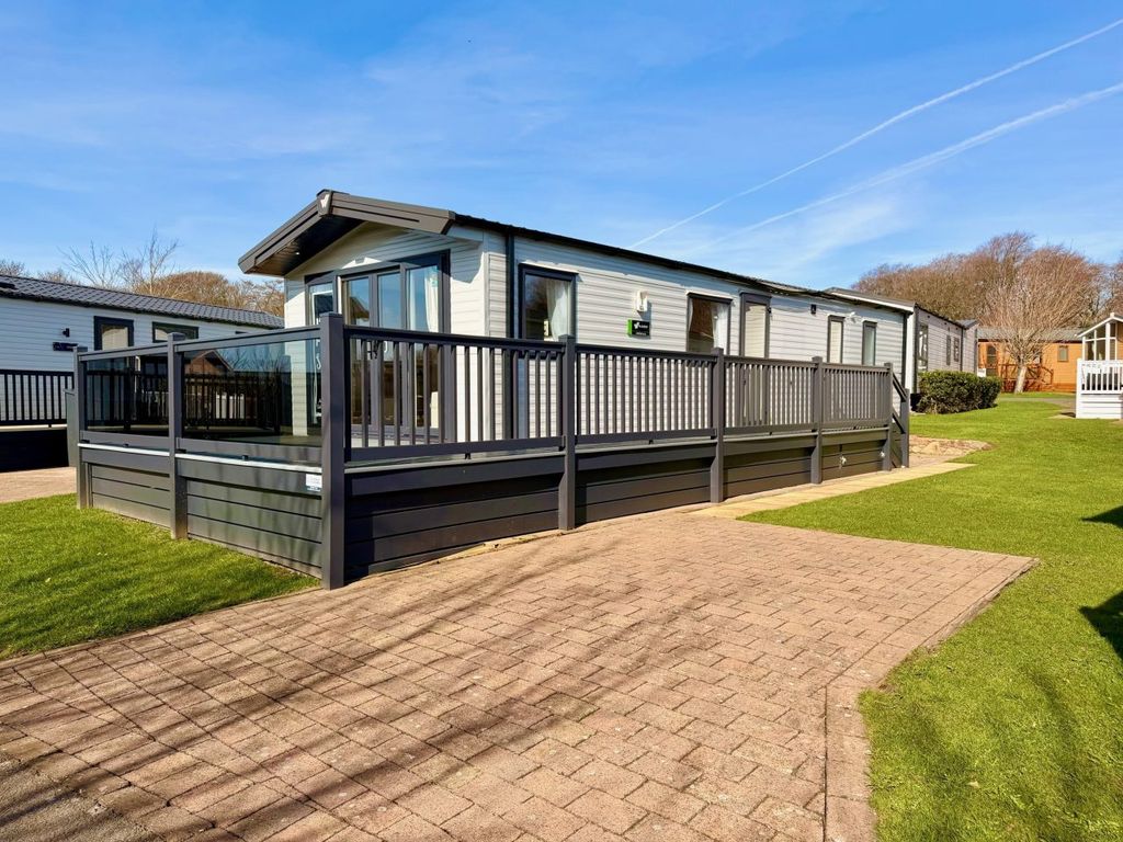 Property photo 1 of 20 Willerby Lamberhurst 2023 Car0062640 132855980.Jpeg