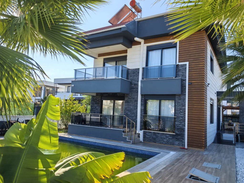 Property photo 2 of 18 Detached Smart Villa For Sale In Belek, Antalya With Private Facilities - Privacy In The Private Garden