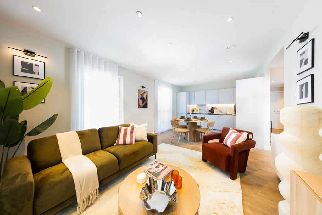 Property photo 2 of 15