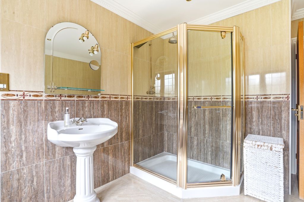 Additional image 36 of 6 bed detached house for saleBirchwood Dell, Bessacar, Doncaster DN4