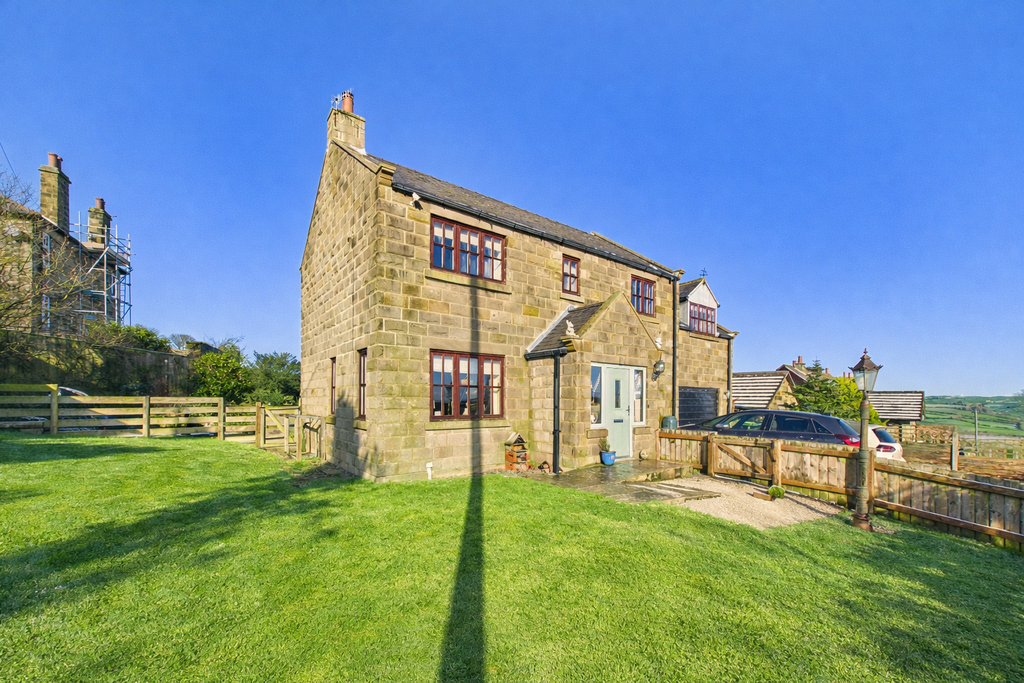 Property photo 1 of 18