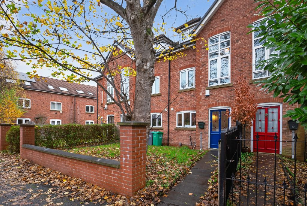 Property photo 1 of 19 Front