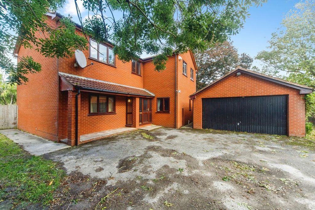Property photo 1 of 26