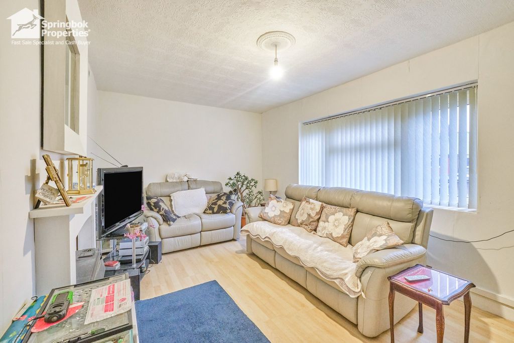 Property photo 2 of 16 1