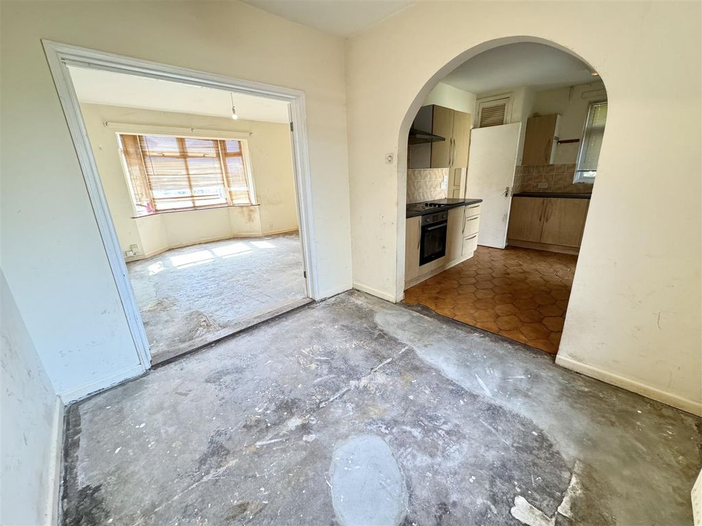 Property photo 2 of 11 Img_6615.Jpg