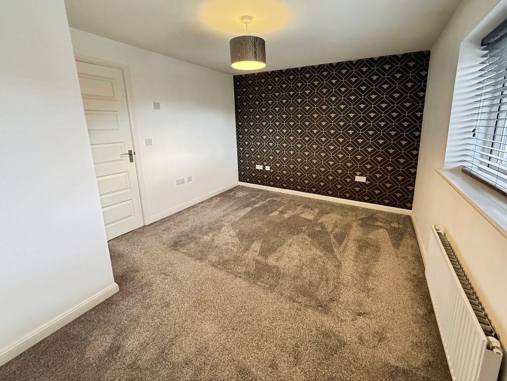 Property photo 3 of 12 Bedroom 1