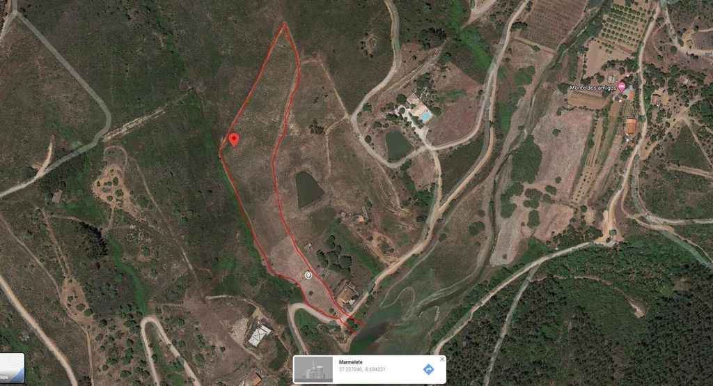 Property photo 1 of 9 Ruins With Viability And Land Near Odiáxere Dam (Urban 500m2 And Rustic 17,250)