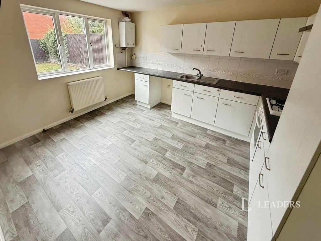 Property photo 3 of 14 3