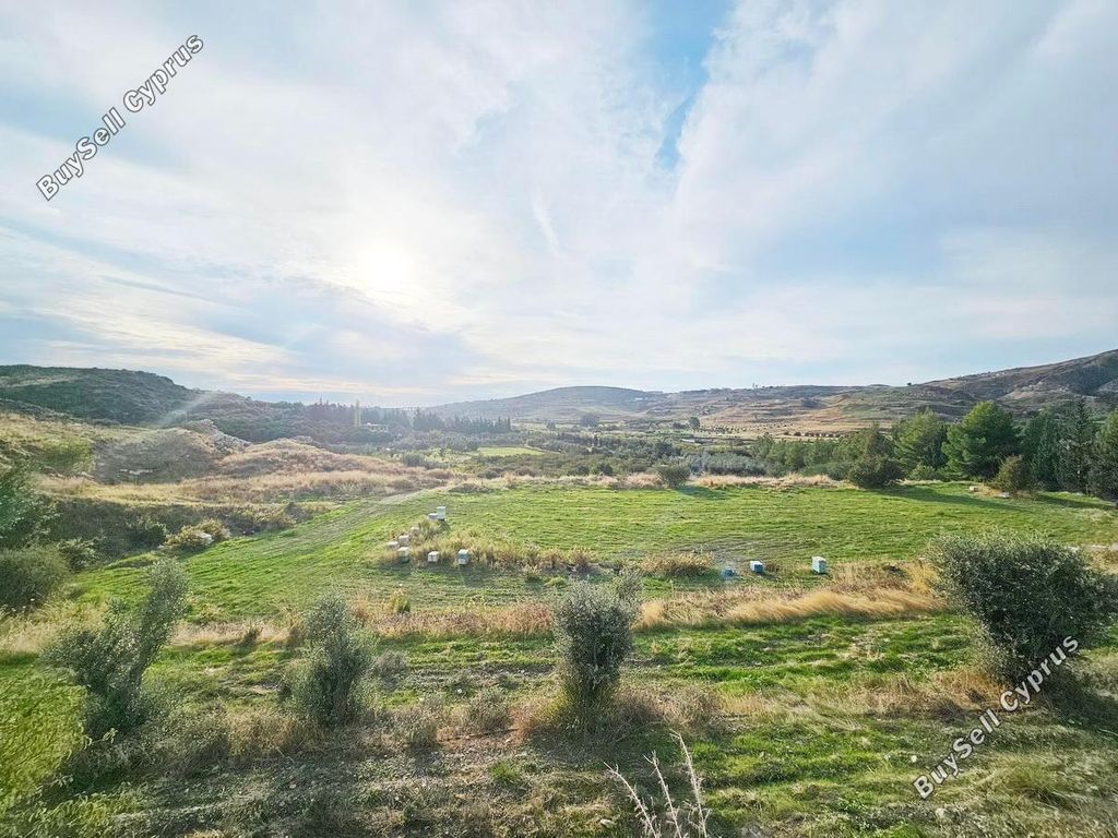 Property photo 1 of 9