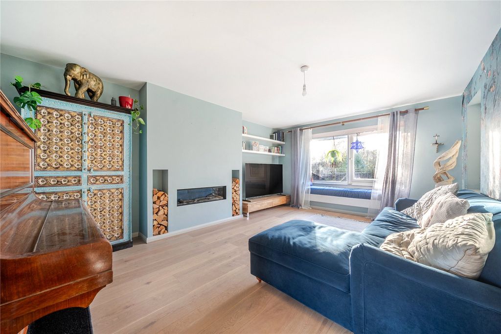 Property photo 3 of 24 Picture No. 06