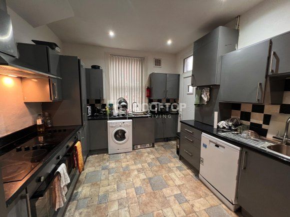 Property photo 2 of 19 9093601.Jpg