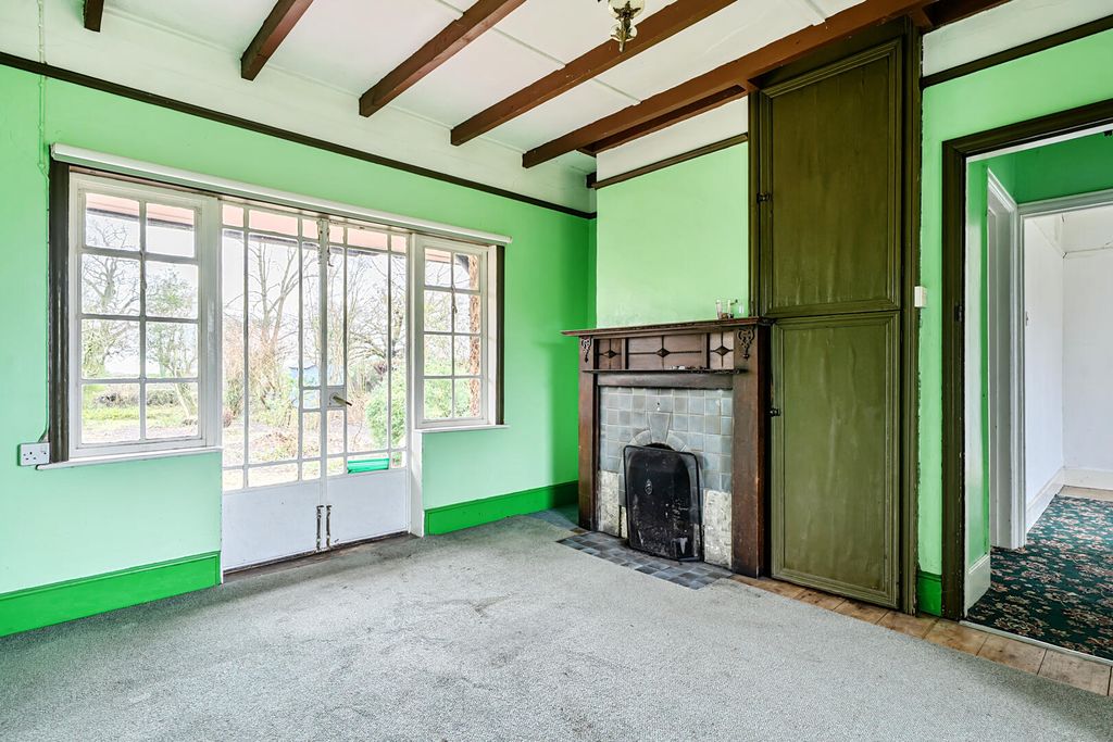 Property photo 3 of 12 Living Room