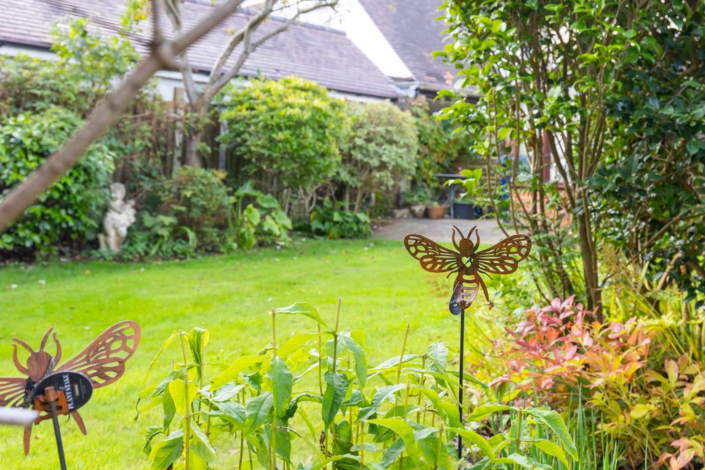 Property photo 3 of 28