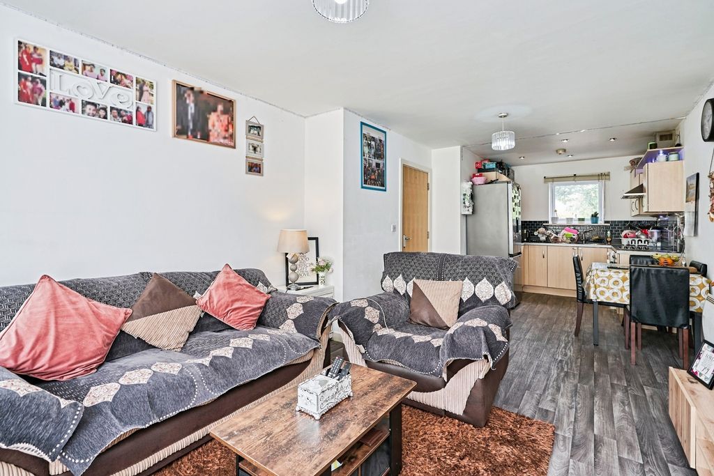 Property photo 2 of 16 Pbox-Img.Jpg