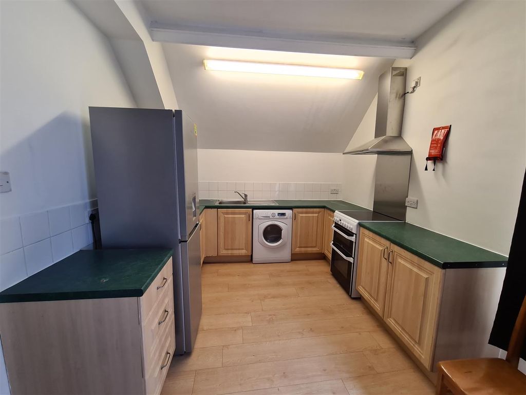 Property photo 2 of 6 10C