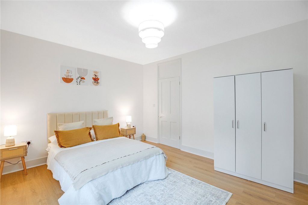 Property photo 2 of 10 Picture No. 14