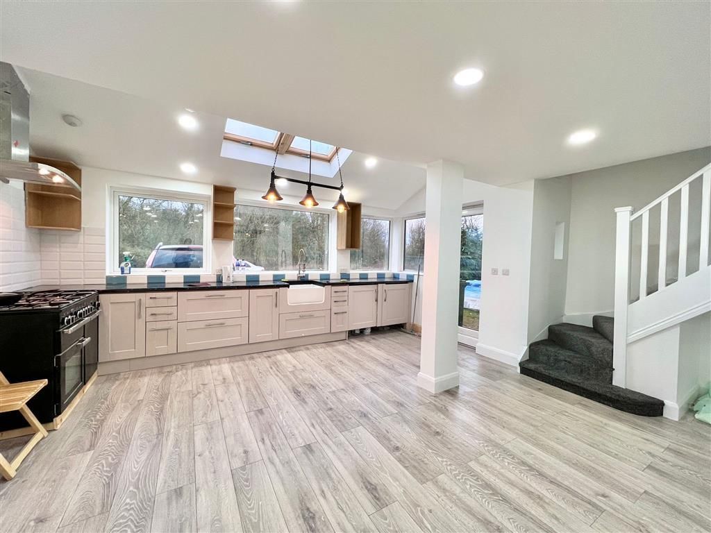 Property photo 2 of 19 Bedroom 3