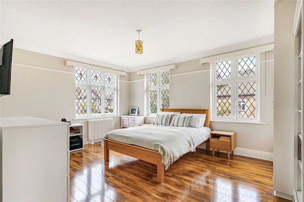 Additional image 15 of 5 bed detached house for saleBoston Gardens, Brentford TW8