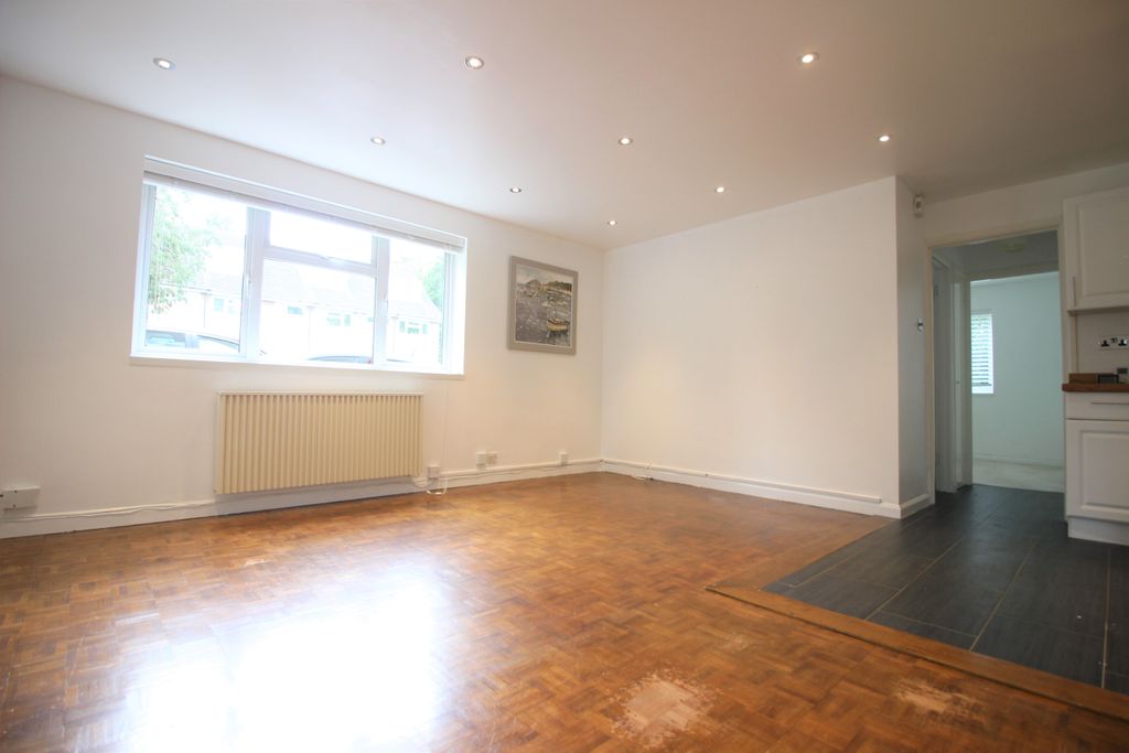 Property photo 3 of 6 11 Harriet Way - Lou