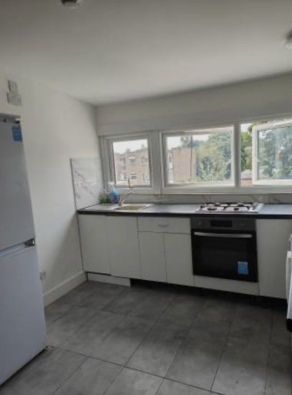 Property photo 1 of 3