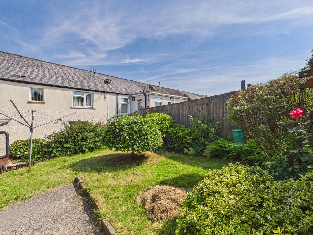 Property photo 3 of 47