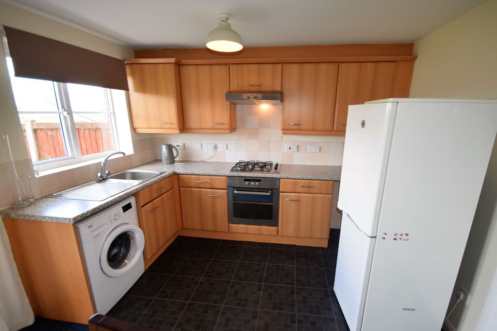 Property photo 3 of 14 Kitchen