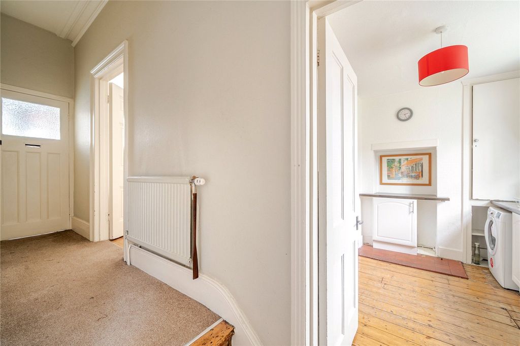 Property photo 3 of 8 Picture No. 05