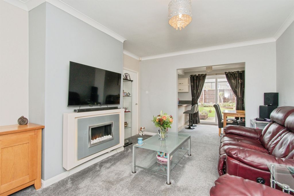 Property photo 2 of 14