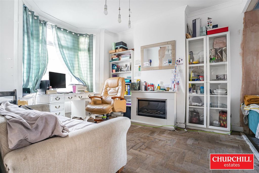 Property photo 2 of 24