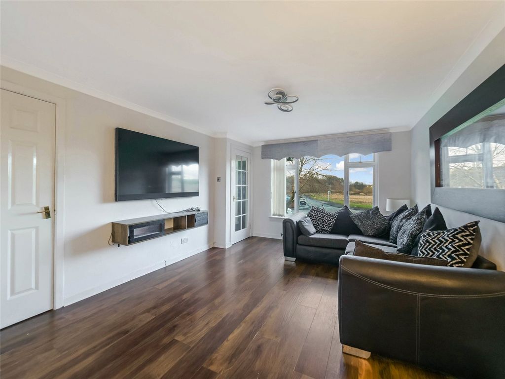 Property photo 3 of 16 Picture No. 51