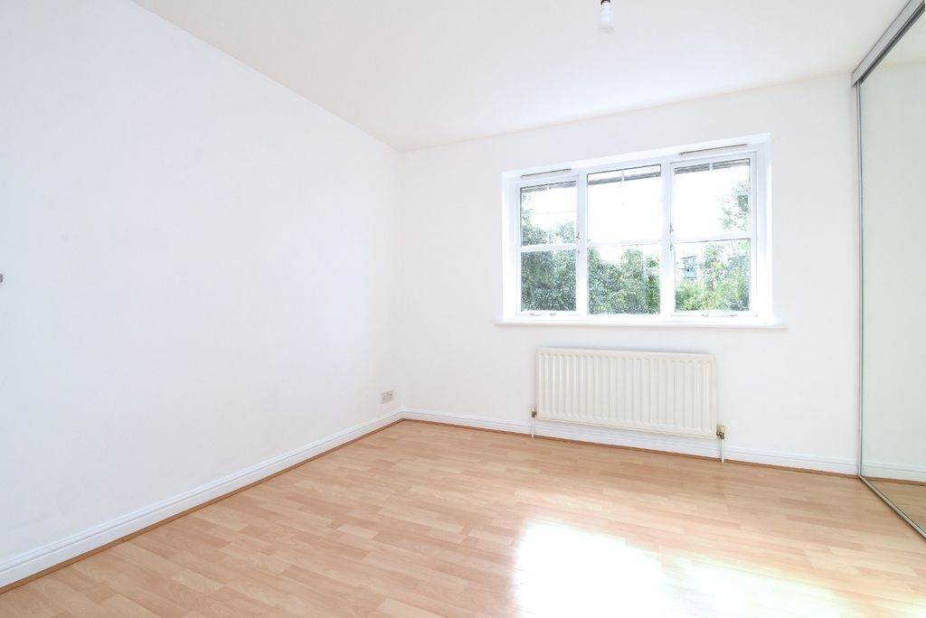 Property photo 3 of 6 5209642