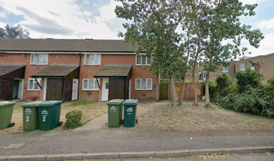 Property photo 1 of 2