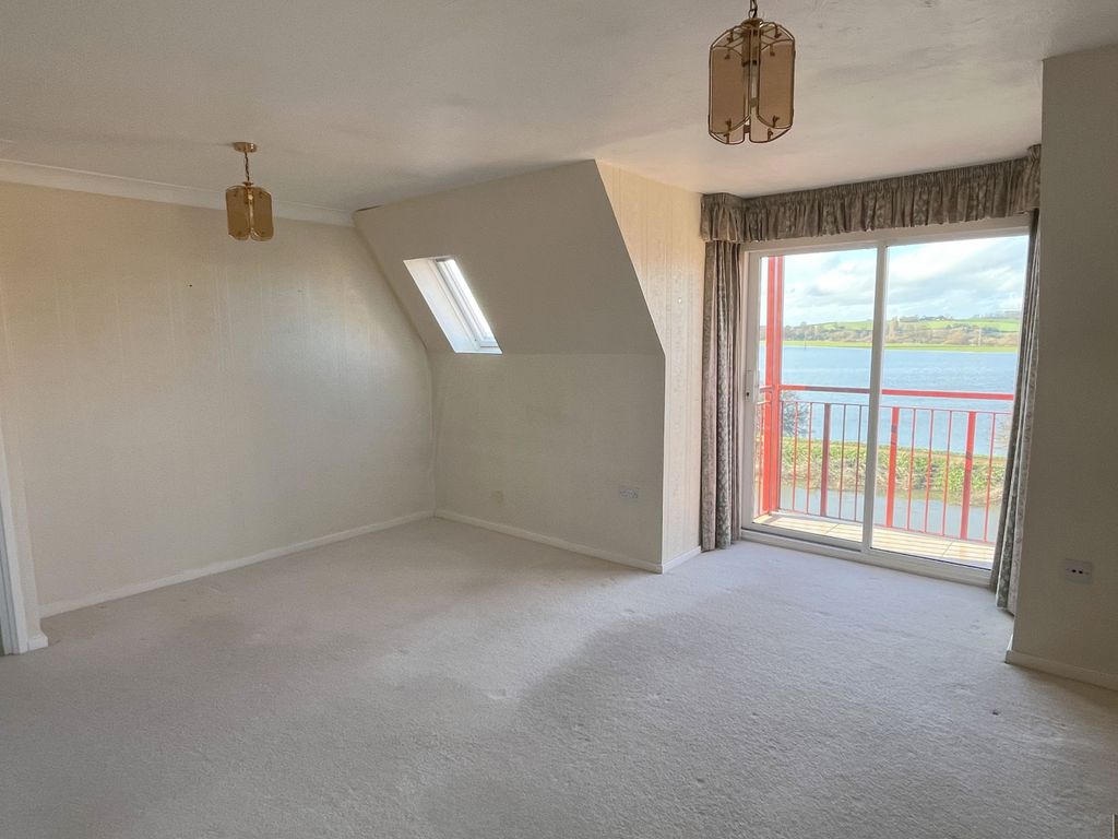 Property photo 2 of 9 Gallery