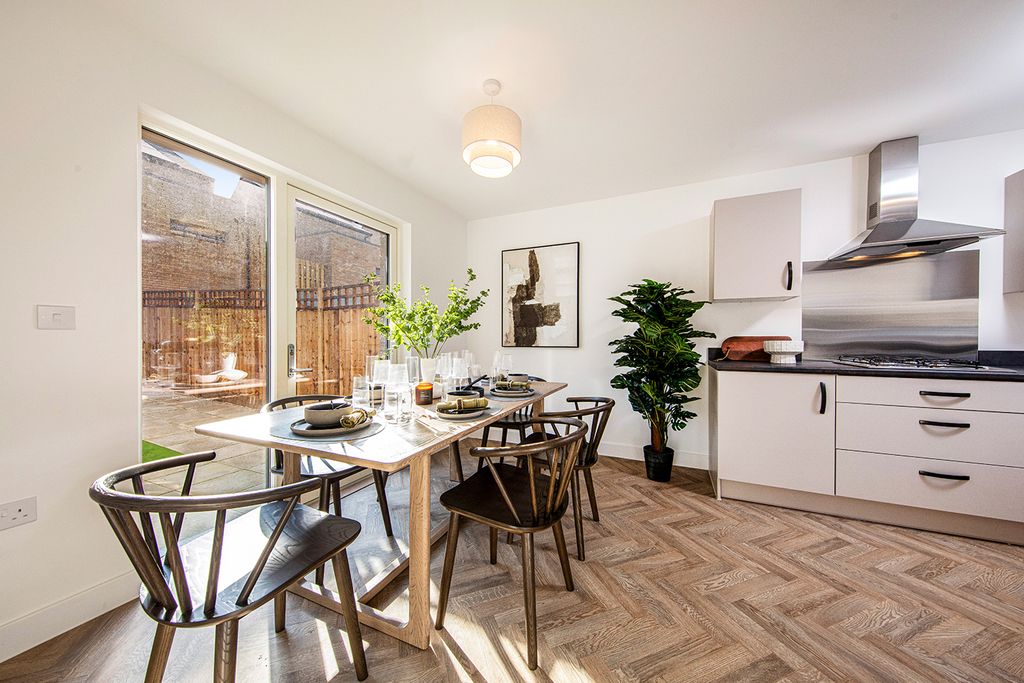 Property photo 1 of 11 Photo