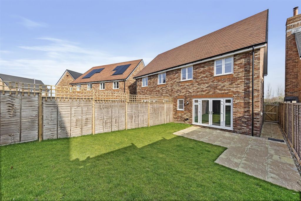 Property photo 1 of 17 Plot5Caroleanaveweb04.Jpg